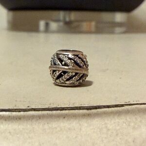 Pandora light as a feather